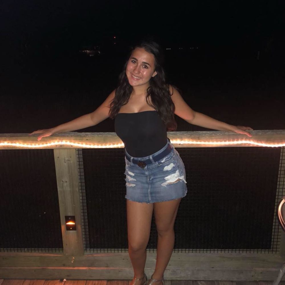 Meet your Posher, Vassiliki